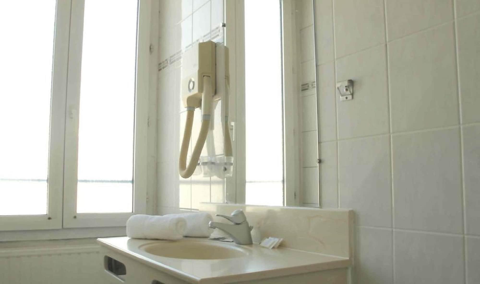 Hotel Chateau D'Eau Paris Room photo